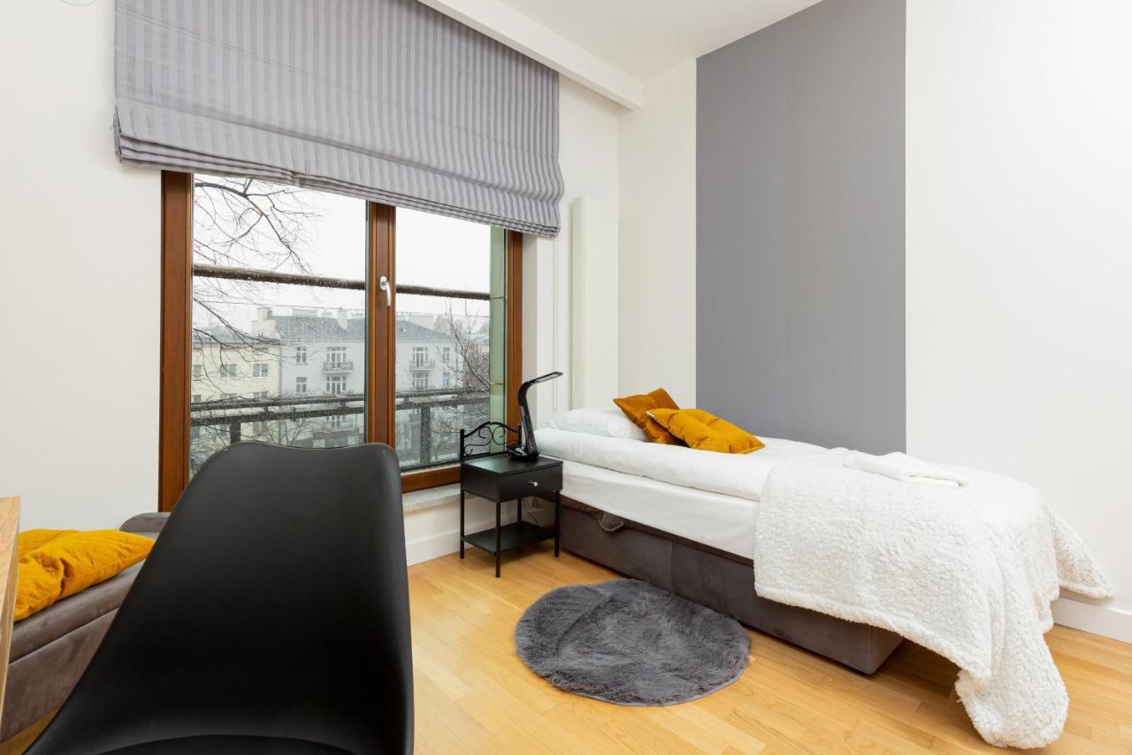Park Arkadia Apartment With Parking Mokotow By Noclegi Renters Warsaw Exterior photo